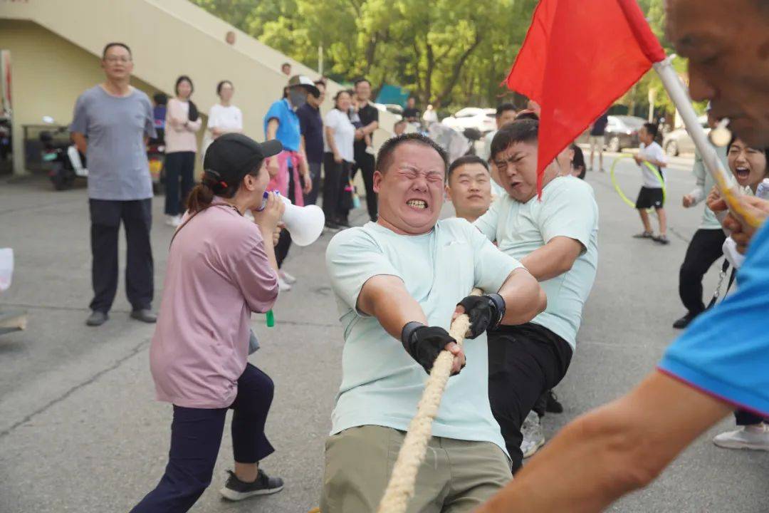 追赶榜首！队伍积极备战，力争胜利